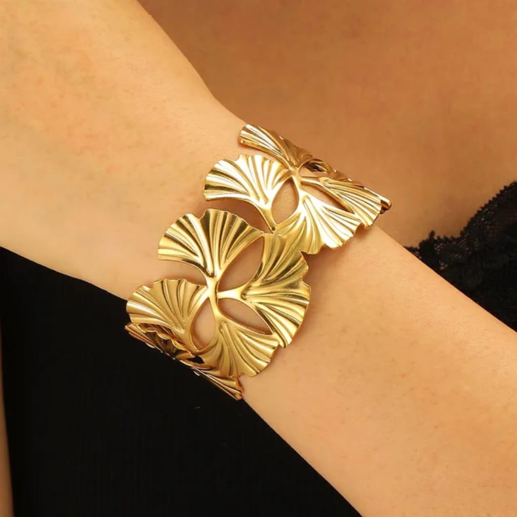 Eternal Leaf Bracelet