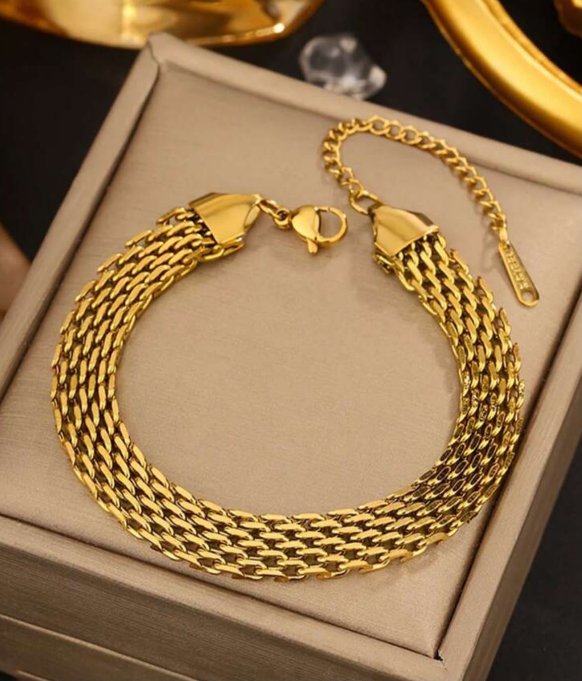 Golden Chain Luxe