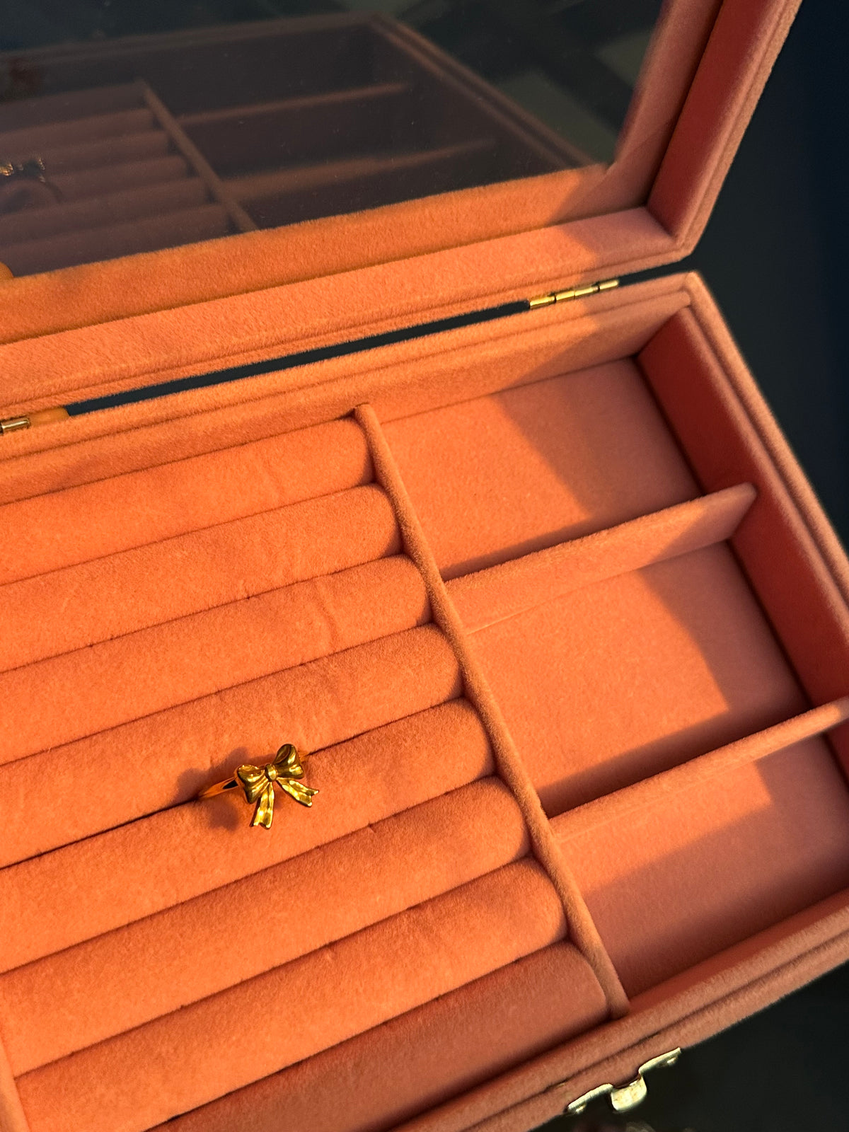Dainty Bow Ring