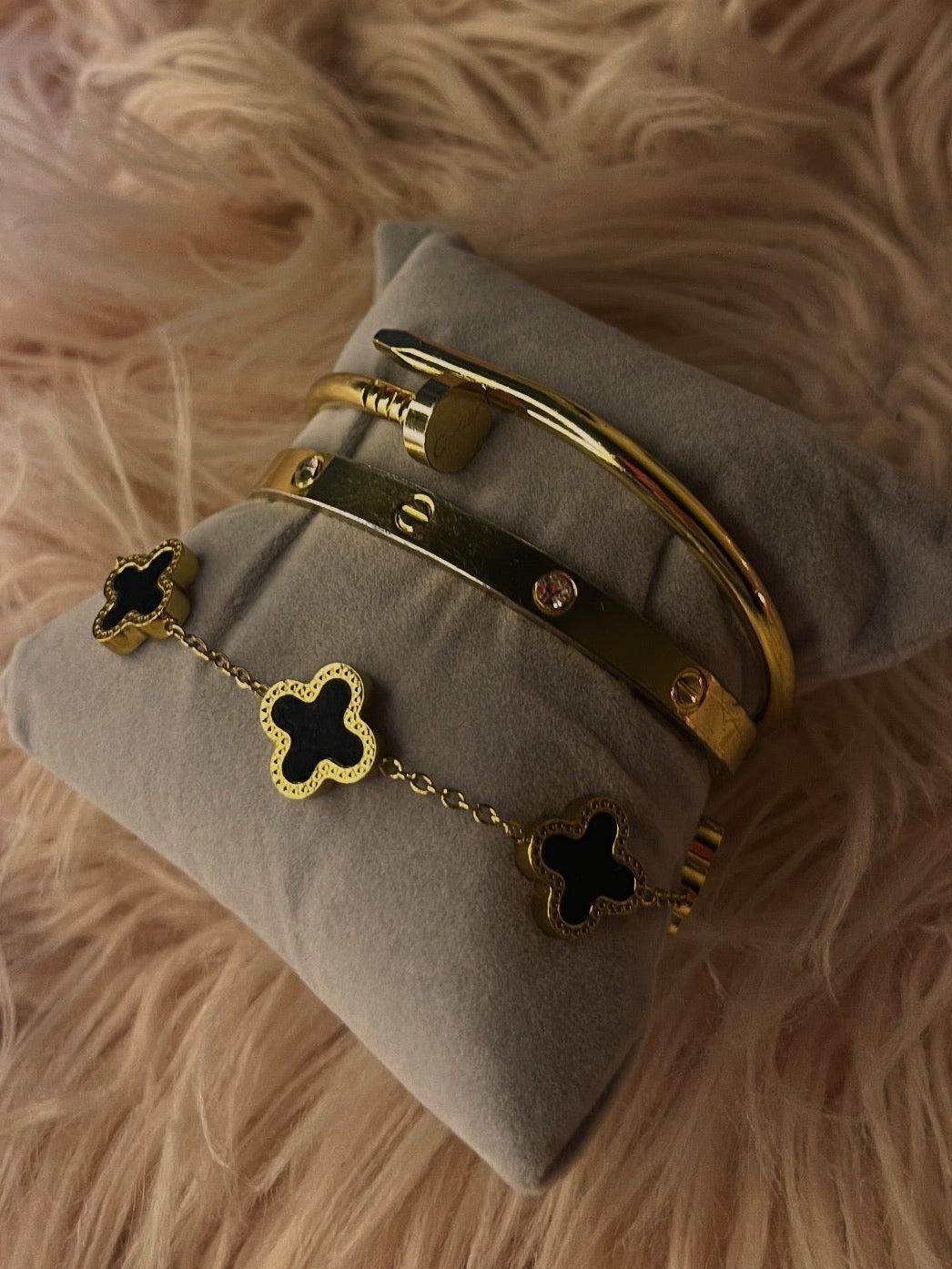 Golden Noir Stack